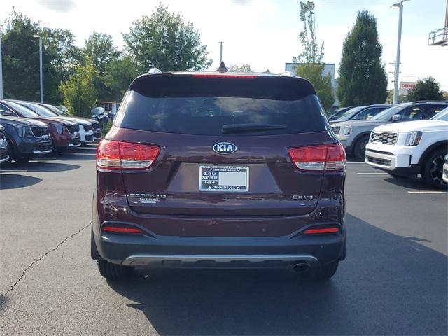 Photo of 2016 Sangria Kia Sorento