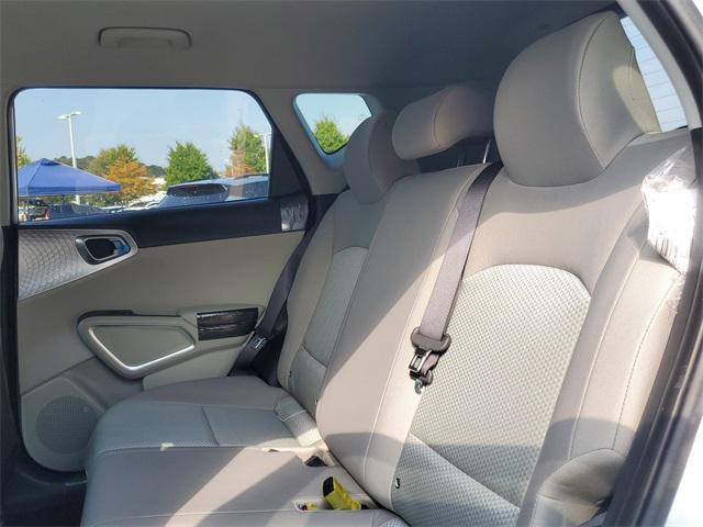 Photo of 2025 Snow White Pearl Kia Soul