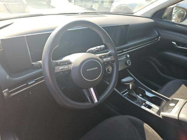 Photo of 2025 Hampton Gray Hyundai TUCSON