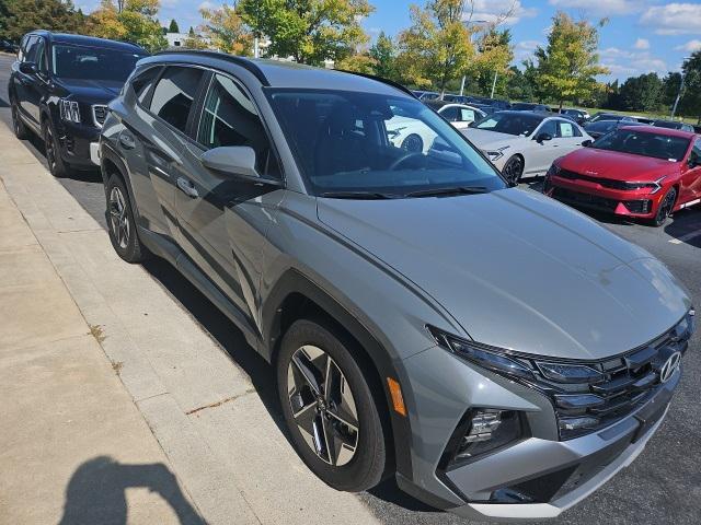 Photo of 2025 Hampton Gray Hyundai TUCSON