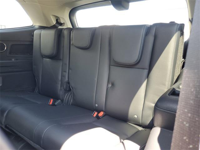 Photo of 2024 Ice Silver Metallic Subaru Ascent