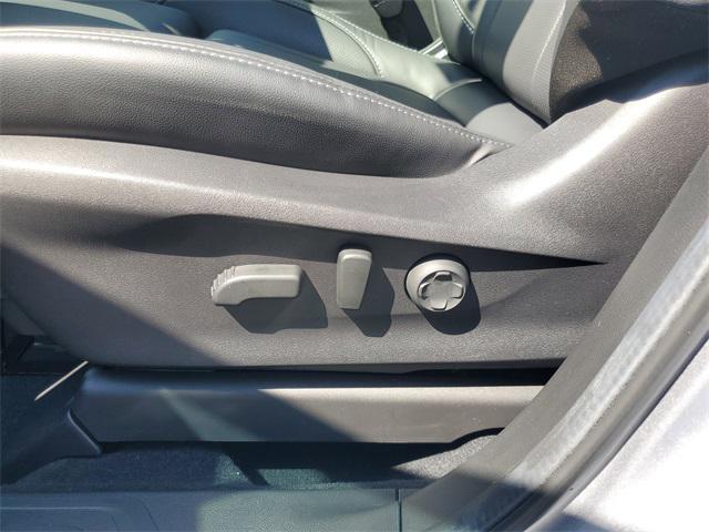 Photo of 2024 Ice Silver Metallic Subaru Ascent