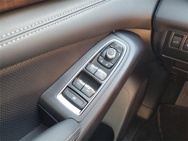 Photo of 2024 Ice Silver Metallic Subaru Ascent