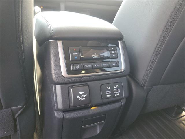 Photo of 2024 Ice Silver Metallic Subaru Ascent