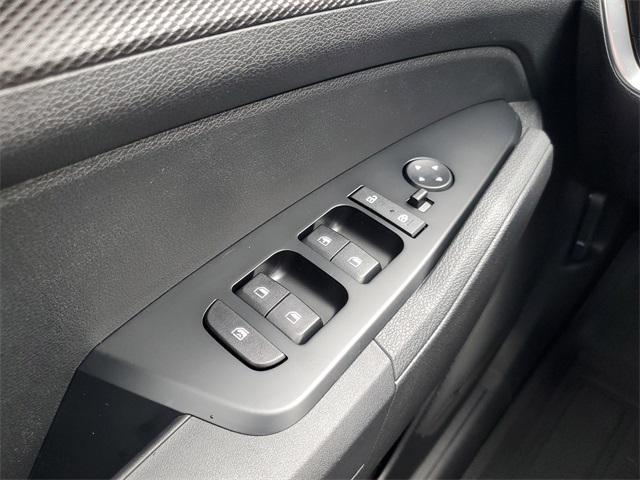 Photo of 2025 Snow White Pearl Kia Sportage Hybrid