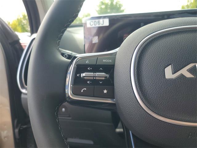 Photo of 2025 Steel Gray Kia Sorento Hybrid