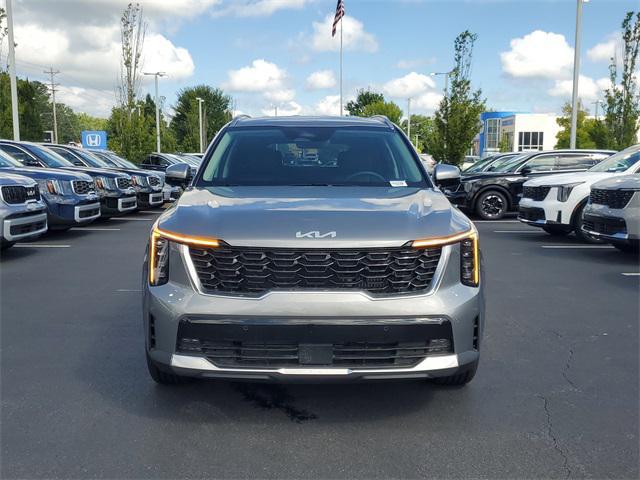 Photo of 2025 Steel Gray Kia Sorento Hybrid