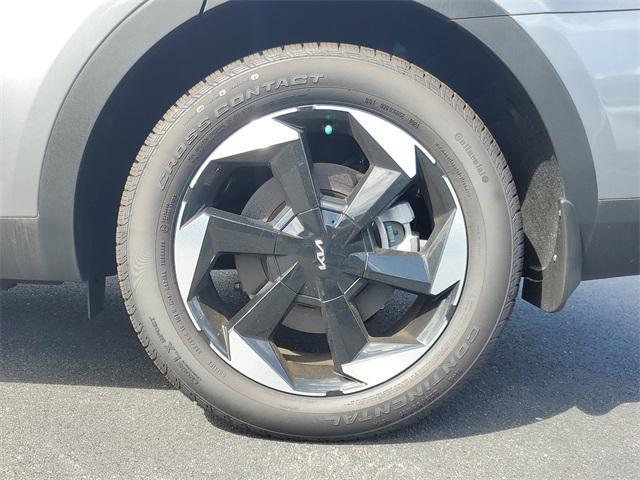 Photo of 2025 Steel Gray Kia Sorento Hybrid