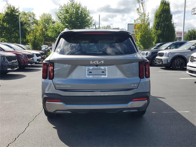 Photo of 2025 Steel Gray Kia Sorento Hybrid