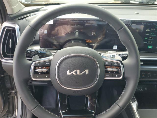 Photo of 2025 Steel Gray Kia Sorento Hybrid