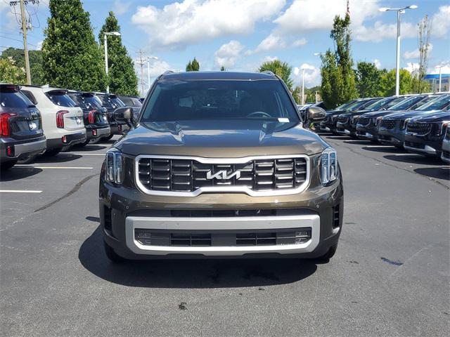 Photo of 2025 Dark Moss Kia Telluride