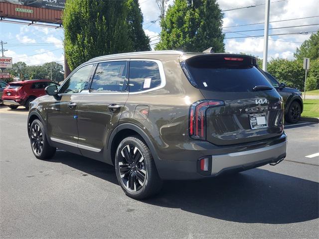 Photo of 2025 Dark Moss Kia Telluride