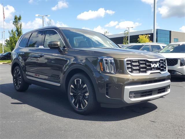 Photo of 2025 Dark Moss Kia Telluride