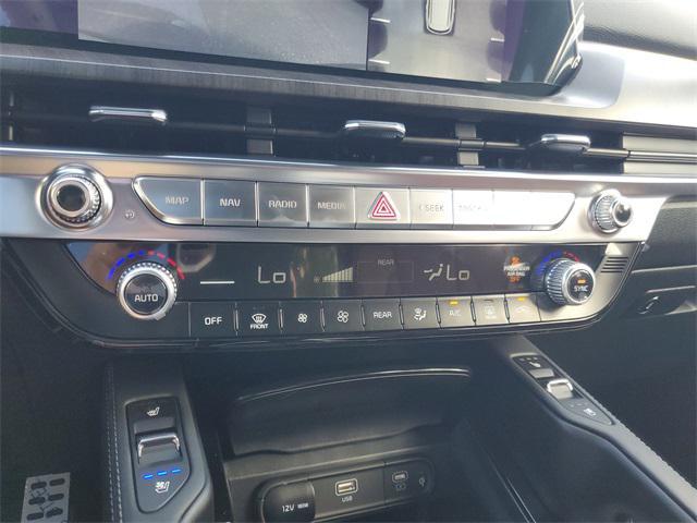 Photo of 2025 Dark Moss Kia Telluride