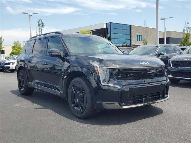 Photo of 2026 Ebony Black Kia EV9