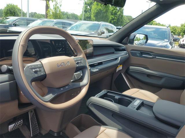Photo of 2026 Ebony Black Kia EV9