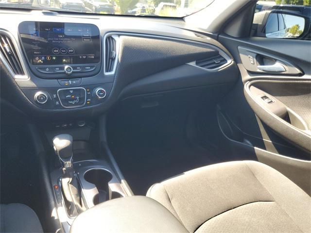 Photo of 2022 Summit White Chevrolet Malibu