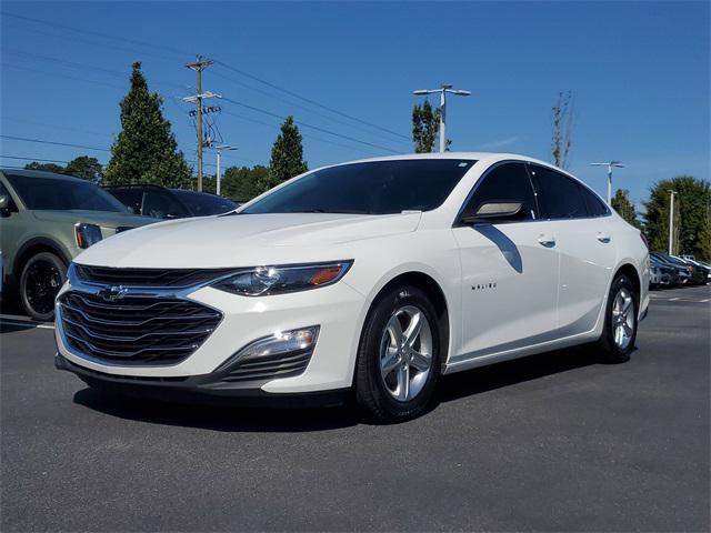 Photo of 2022 Summit White Chevrolet Malibu