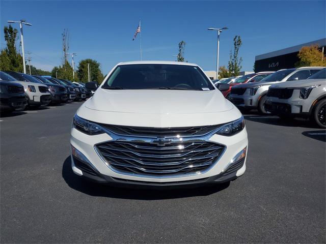 Photo of 2022 Summit White Chevrolet Malibu