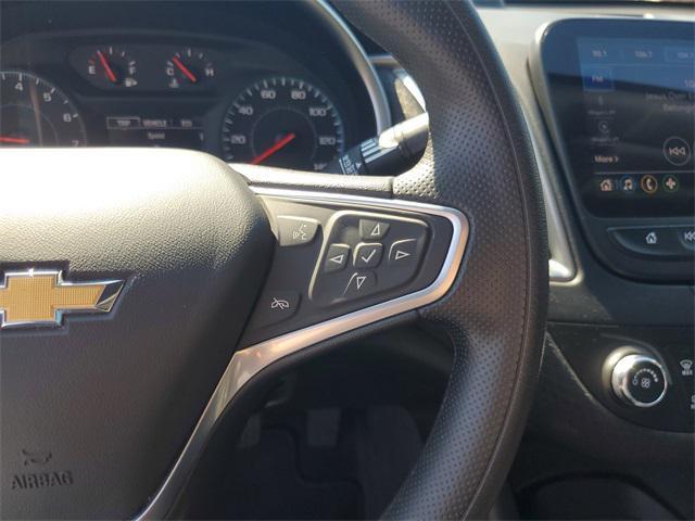 Photo of 2022 Summit White Chevrolet Malibu