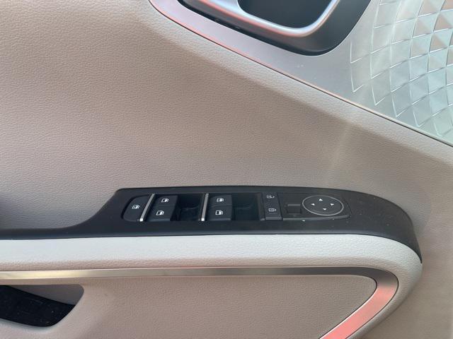 Photo of 2023 Inferno Red Kia Soul