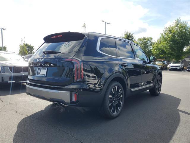 Photo of 2025 Ebony Black Kia Telluride