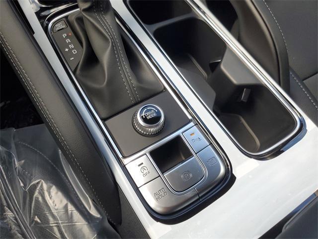 Photo of 2025 Ebony Black Kia Telluride