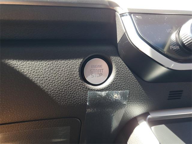 Photo of 2026 Aurora Black Pearl Kia Carnival Hybrid