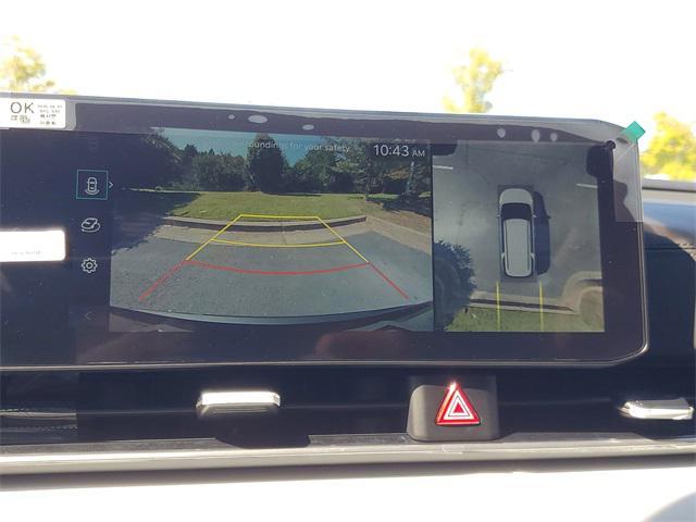 Photo of 2026 Aurora Black Pearl Kia Carnival Hybrid