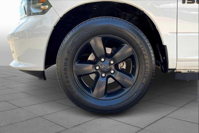 Photo of 2018 Bright White Clearcoat RAM 1500