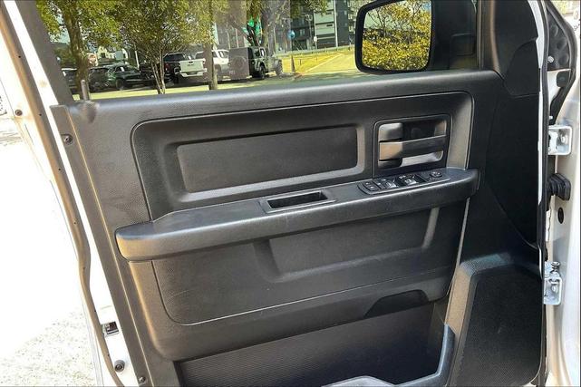 Photo of 2018 Bright White Clearcoat RAM 1500