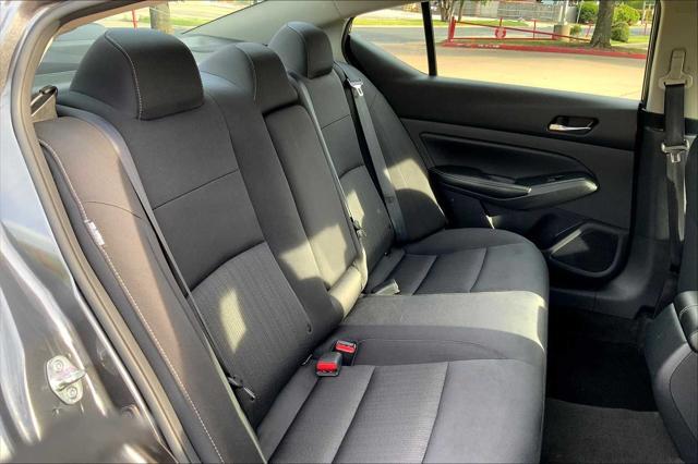 Photo of 2022 Gun Metallic Nissan Altima