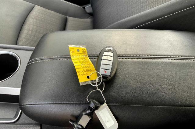 Photo of 2022 Gun Metallic Nissan Altima