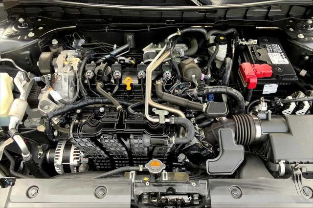 Photo of 2022 Gun Metallic Nissan Altima