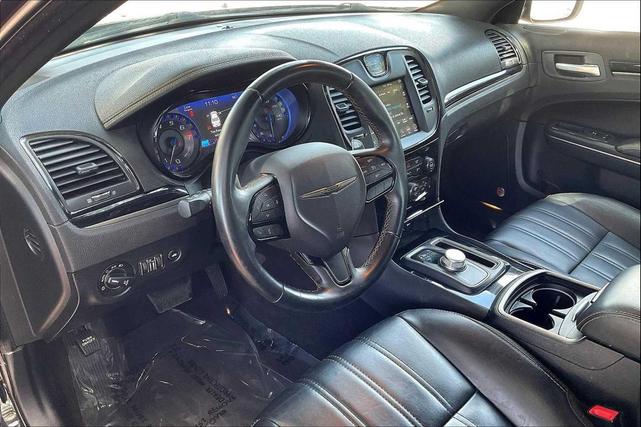 Photo of 2017 Gloss Black Chrysler 300