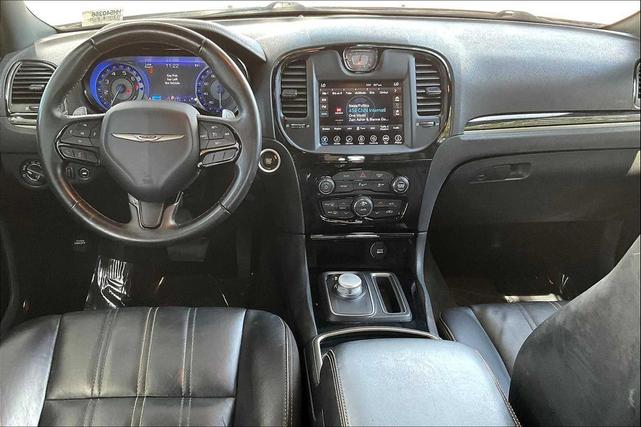 Photo of 2017 Gloss Black Chrysler 300