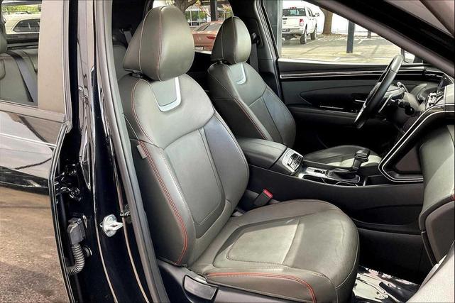 Photo of 2023 Phantom Black Hyundai SANTA CRUZ