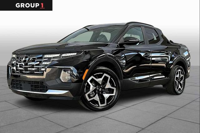 Photo of 2023 Phantom Black Hyundai SANTA CRUZ