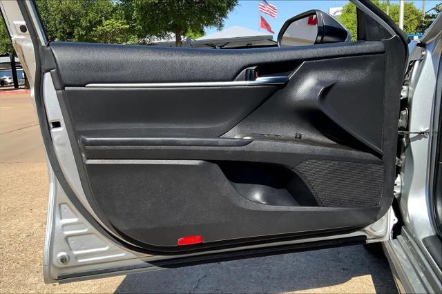 Photo of 2022 Celestial Silver Metallic Toyota Camry