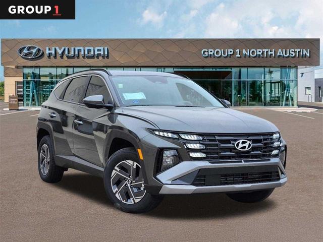 Photo of 2025 Amazon Gray Hyundai TUCSON Hybrid