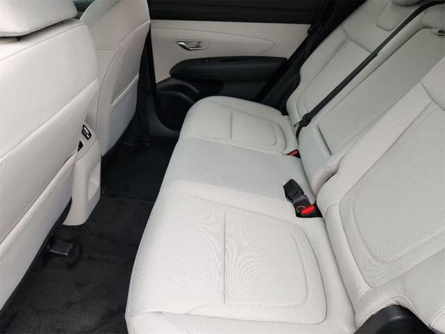 Photo of 2025 Amazon Gray Hyundai TUCSON Hybrid