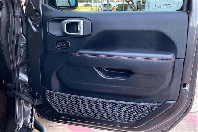 Photo of 2019 Granite Crystal Metallic Clearcoat Jeep Wrangler Unlimited