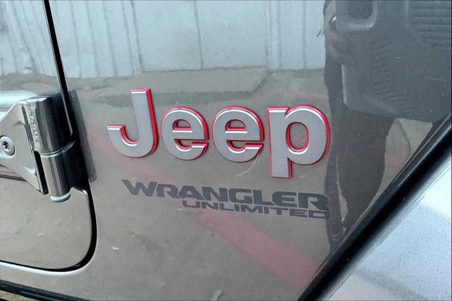 Photo of 2019 Granite Crystal Metallic Clearcoat Jeep Wrangler Unlimited