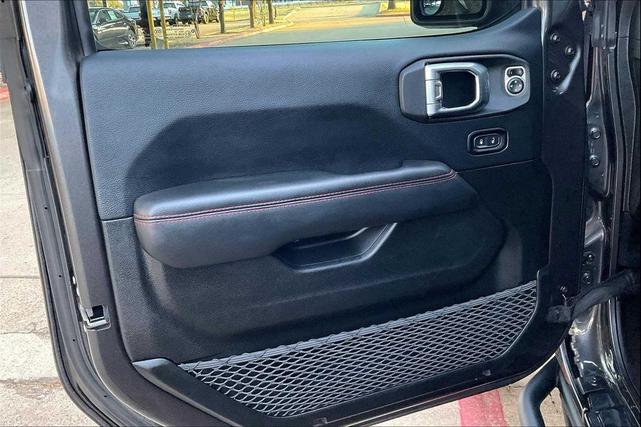 Photo of 2019 Granite Crystal Metallic Clearcoat Jeep Wrangler Unlimited