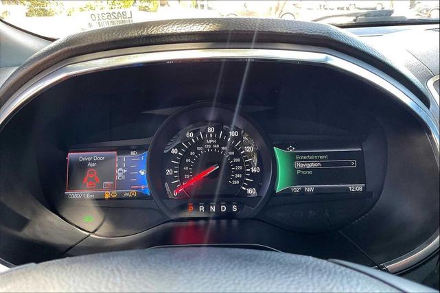 Photo of 2020 Star White Metallic Tri-Coat Ford Edge