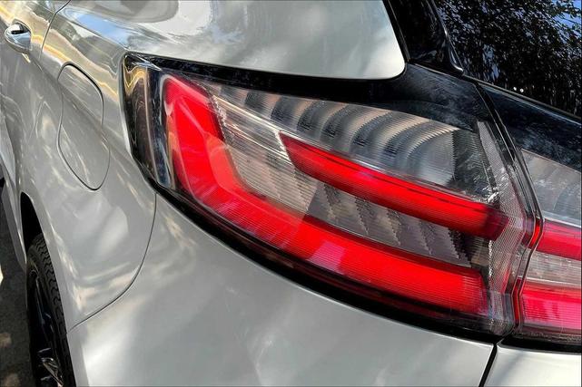 Photo of 2020 Star White Metallic Tri-Coat Ford Edge
