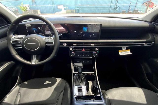 Photo of 2025 Phantom Black Hyundai TUCSON