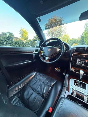 Photo of 2005 Sand White Porsche Cayenne