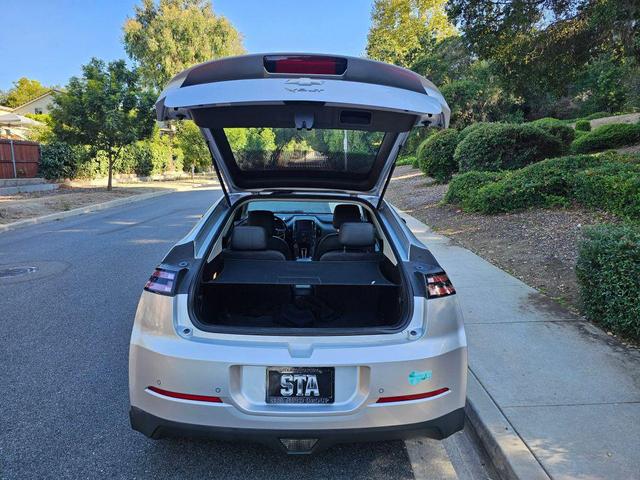 Photo of 2014 Silver Ice Metallic Chevrolet Volt