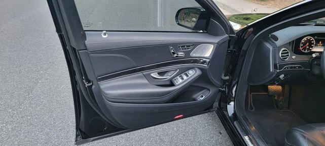 Photo of 2020 Black Mercedes-Benz S-Class